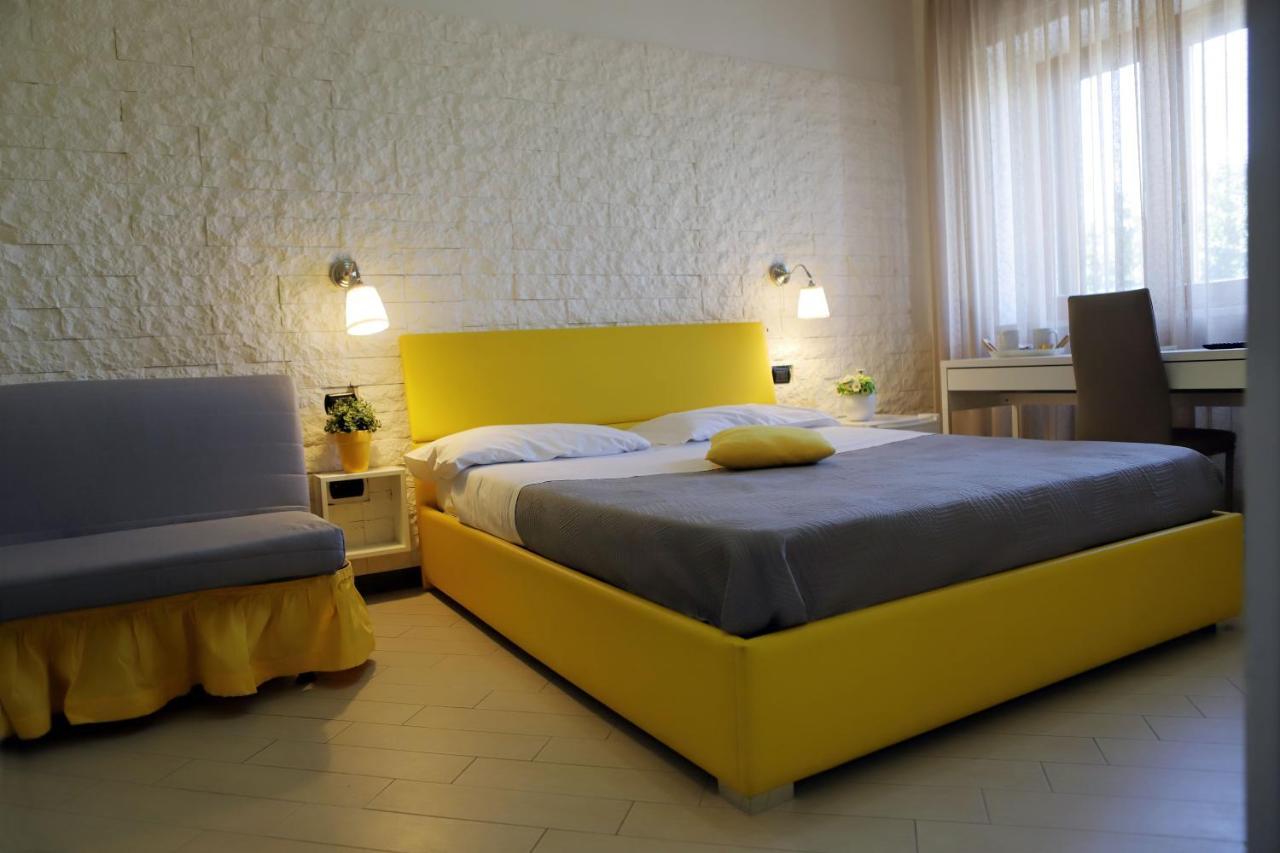 Guest House Le Tre Isole Sorrento Ngoại thất bức ảnh